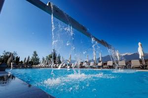 Bazén v ubytování Katarino SPA Hotel nebo v jeho okolí