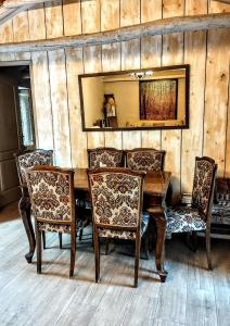 Ruang duduk di Sofias cottage +74 gambar