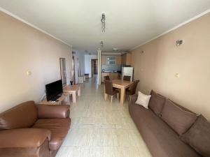 Gallery image of Marina Apartments St. Vlas in Sveti Vlas +25 photos