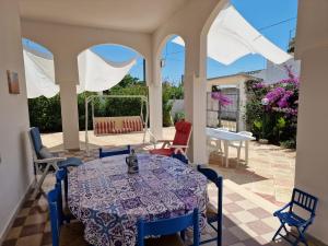Μπαλκόνι ή βεράντα στο Villa Carmela a San Pietro in Bevagna (TA)