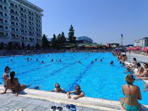 Bazén v ubytování Apartman ELENA nebo v jeho okolí