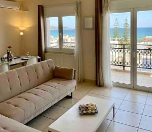 Posezení v ubytování Sea View Apartment #2
