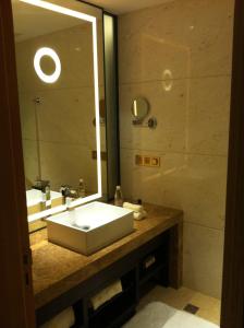 A bathroom at Northern Hotel Shanghai