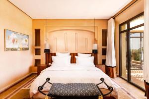 Ένα ή περισσότερα κρεβάτια σε δωμάτιο στο Villa de Luxe avec Piscine Privée et Golf +43 φωτογραφίες