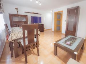 Kuchyň nebo kuchyňský kout v ubytování APARTAMENTO AL-ALBA