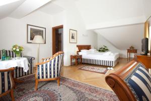 Posteľ alebo postele v izbe v ubytovaní Hotel Richard Löwenherz