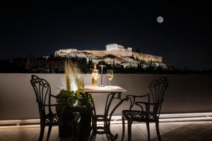 Un balcón o terraza de Acropolis View Hotel
