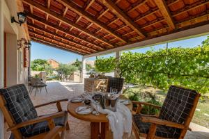 Φωτογραφία από το άλμπουμ του Villa Pan ZadarVillas σε Donje Biljane