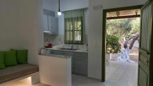 A kitchen or kitchenette at Leros Eleonas ApartmentS Még 37 kép