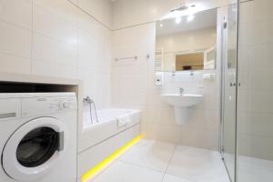 Łazienka w obiekcie Dworek Różany Hotel & Restauracja