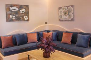 Gallery image of THE ROCK LUXURY HOMES in Mesaria