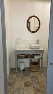 Phòng tắm tại Les Marronniers @ Cinq La Voûte
