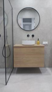 Ένα μπάνιο στο Apartament Self check-in