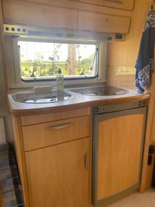 Gallery image of Caravan Weidezicht in Den Burg