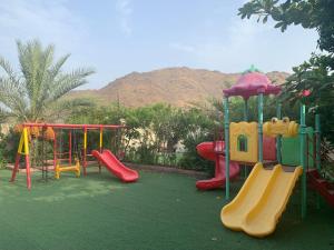 Herní místnost nebo prostor pro děti v ubytování Dana Khor Farm Stay