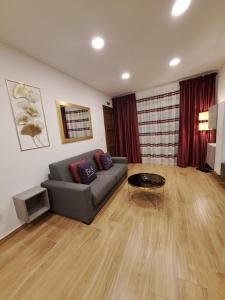 Area soggiorno di B&S Accommodation Seafront Duplex Penthouse Marsascala, Malta