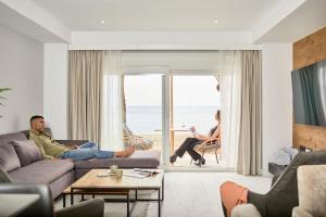 Posedenie v ubytovaní Expoholidays- Apartaments Paseo Marítimo