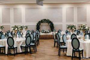Restaurace v ubytování Dębowy Dwór
