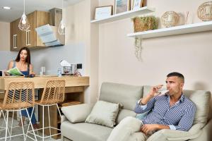 Hostia v ubytovaní Expoholidays- Apartaments Paseo Marítimo