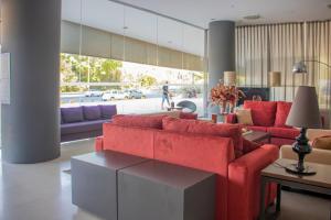 A seating area at YIT Vía Sevilla Mairena