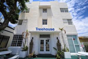 Gallery image of Treehouse Studio Hotel in Miami