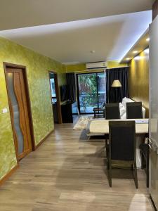 Billede fra billedgalleriet på The Title by Eeri i Rawai Beach