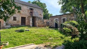 Zahrada ubytování Stone house Goranova kuća