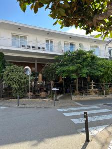 Budova, kde se hotel nachází