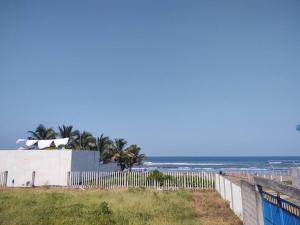 - une vue sur l'océan depuis la plage dans l'établissement VillaGera ¡Tu casa en la playa!, à Ursulo Galván