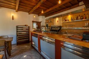 Kuchyň nebo kuchyňský kout v ubytování Guesthouse Véni i Gjyshit + 37 fotografií