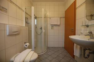 Koupelna v ubytování Apartment in Austria with Idyllic Garden + 32 fotografií