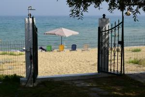 Gallery image of Evans Beach House in Eleftheres