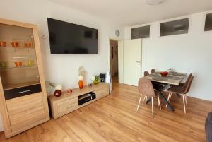 Η κουζίνα ή μικρή κουζίνα στο 3-Zimmer Wohnung in Centrum