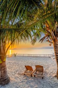 Pantai di atau dekat dengan hotel