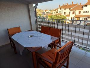 Balkon lub taras w obiekcie Apartments Lana
