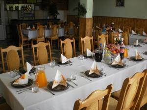 En restaurant eller et spisested på Seeblick