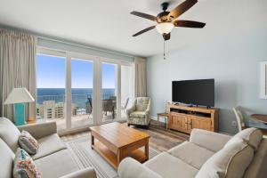 A television and/or entertainment centre at Laketown Wharf #1707 by Nautical Properties