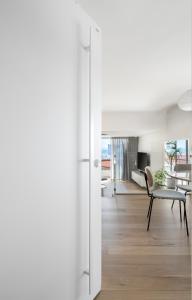 Billede fra billedgalleriet på Herzliya Sea View Luxury Penthouse i Herzliyya B