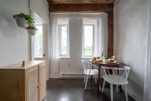 Foto sihtkohas Carrying Place asuva majutusasutuse Owl's Nest Suites galeriist