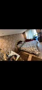 Χώρος καθιστικού στο Sun square