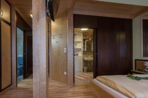 Postel nebo postele na pokoji v ubytování Hotel & Kurpension Weiss