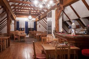 Restaurace v ubytování Hotel & Kurpension Weiss