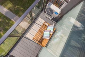 Balkonas arba terasa apgyvendinimo įstaigoje Green Studio apartment in Vanagupė