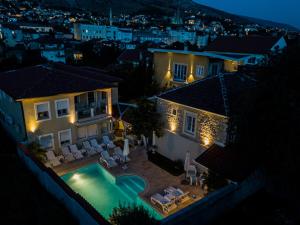 Hồ bơi trong/gần Apartments Villa Mike