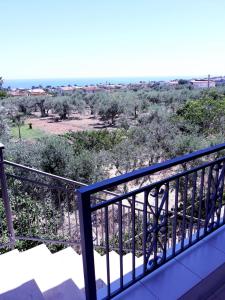 d'un balcon avec vue sur le désert. dans l'établissement Casa vacanze zina, à Altavilla Milicia