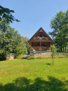 Afbeelding uit fotogalerij van Drvena vikendica Teodora in Bihać +23 foto's