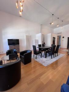 Et tv og/eller underholdning på Joben Residence