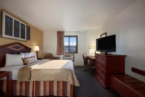 Gallery image of Days Inn by Wyndham Austin in Austin