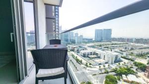 Nespecifikovaný výhled na destinaci Dubaj nebo výhled na město při pohledu z apartmánu