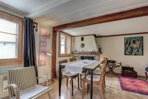 Chalet Nostalgie的休息区
